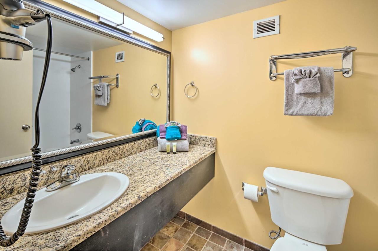 Convenient Myrtle Beach Studio With Balcony! Экстерьер фото